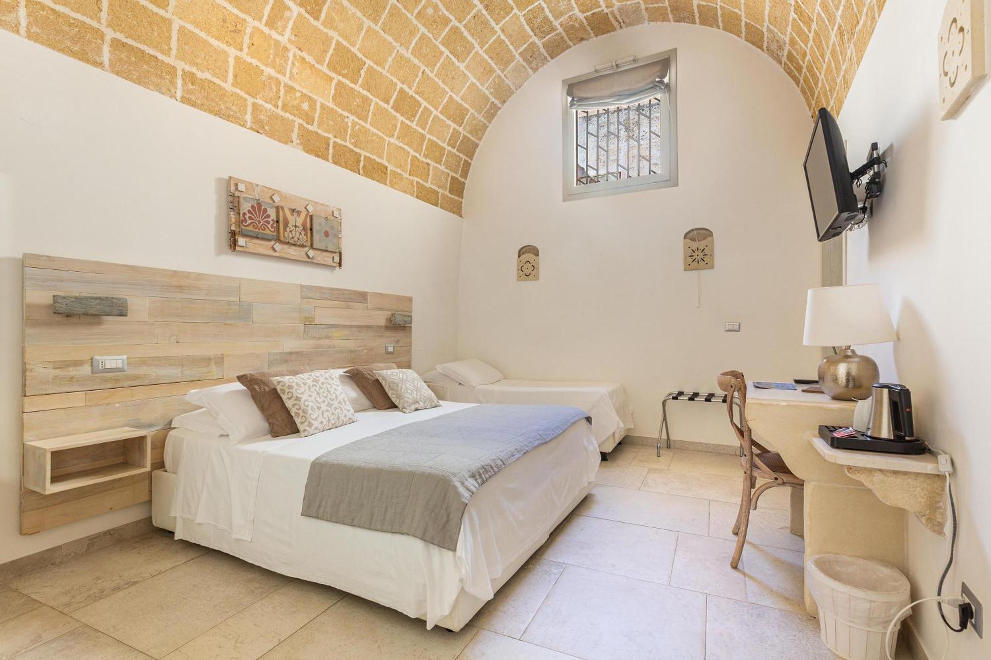Bed and Breakfast Clara Domus Gallipoli Exterior foto