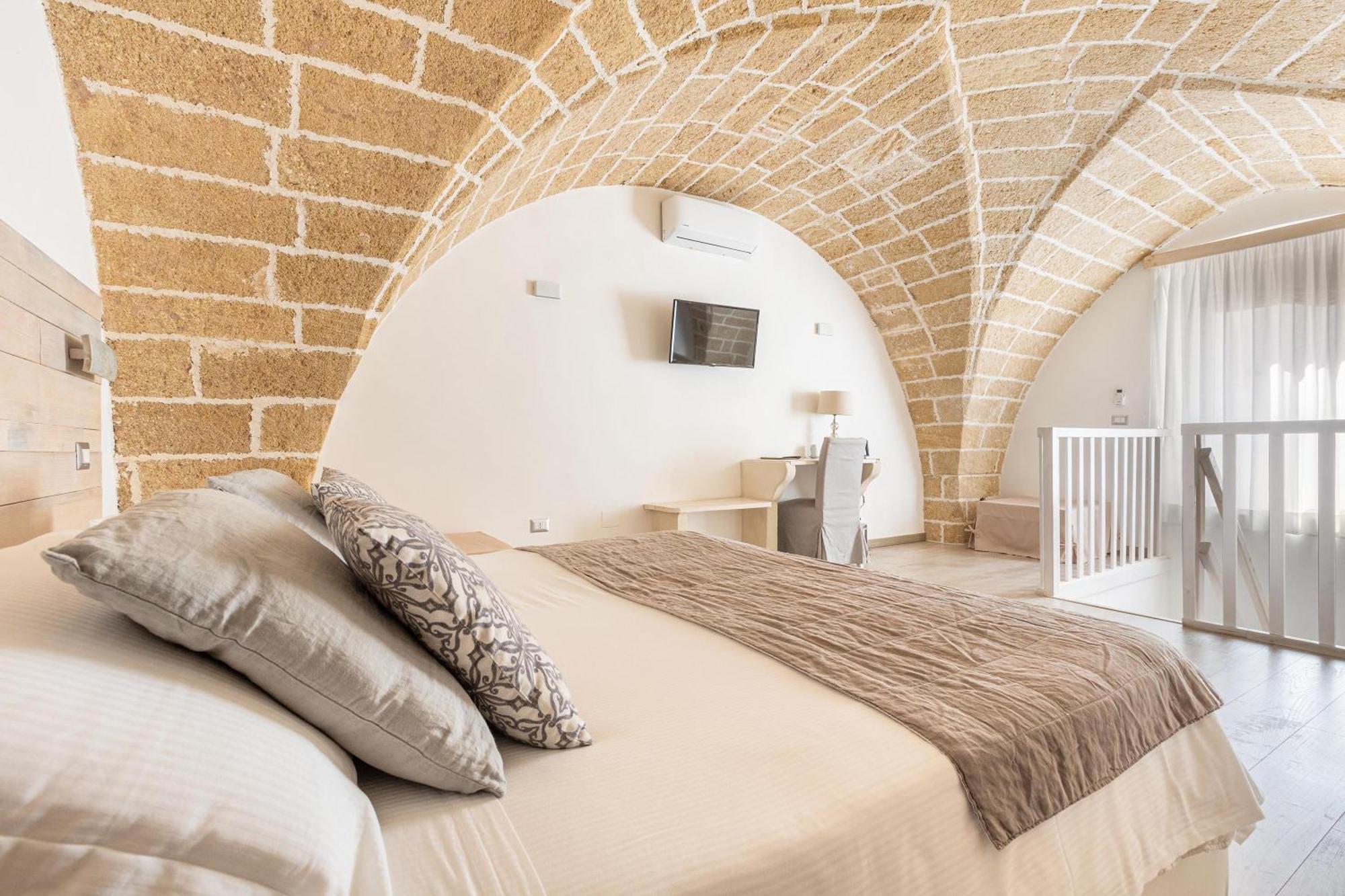 Bed and Breakfast Clara Domus Gallipoli Exterior foto